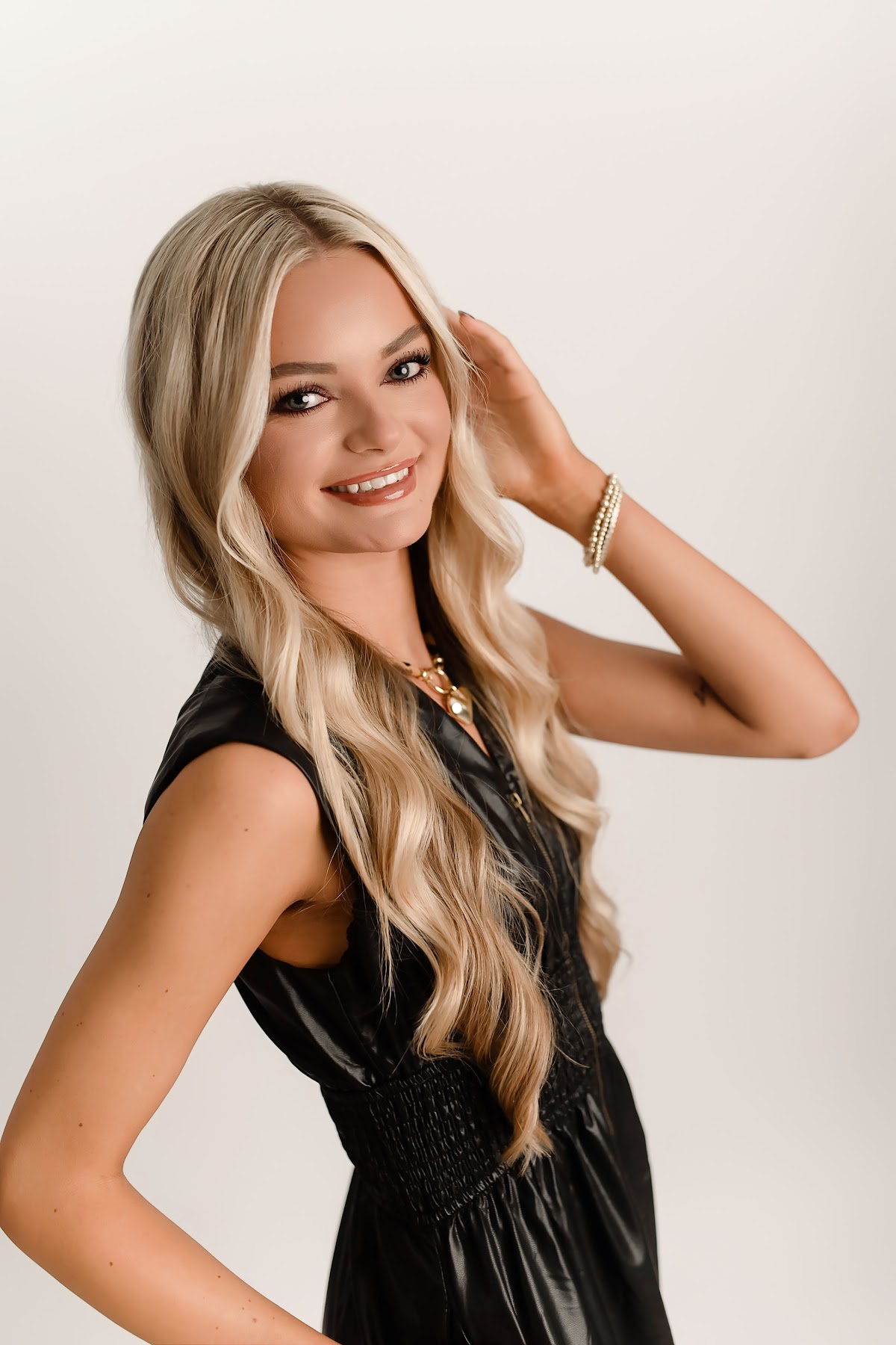Blonde styling